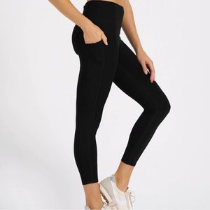 Vuori Stride Legging Black running tights NWT size medium